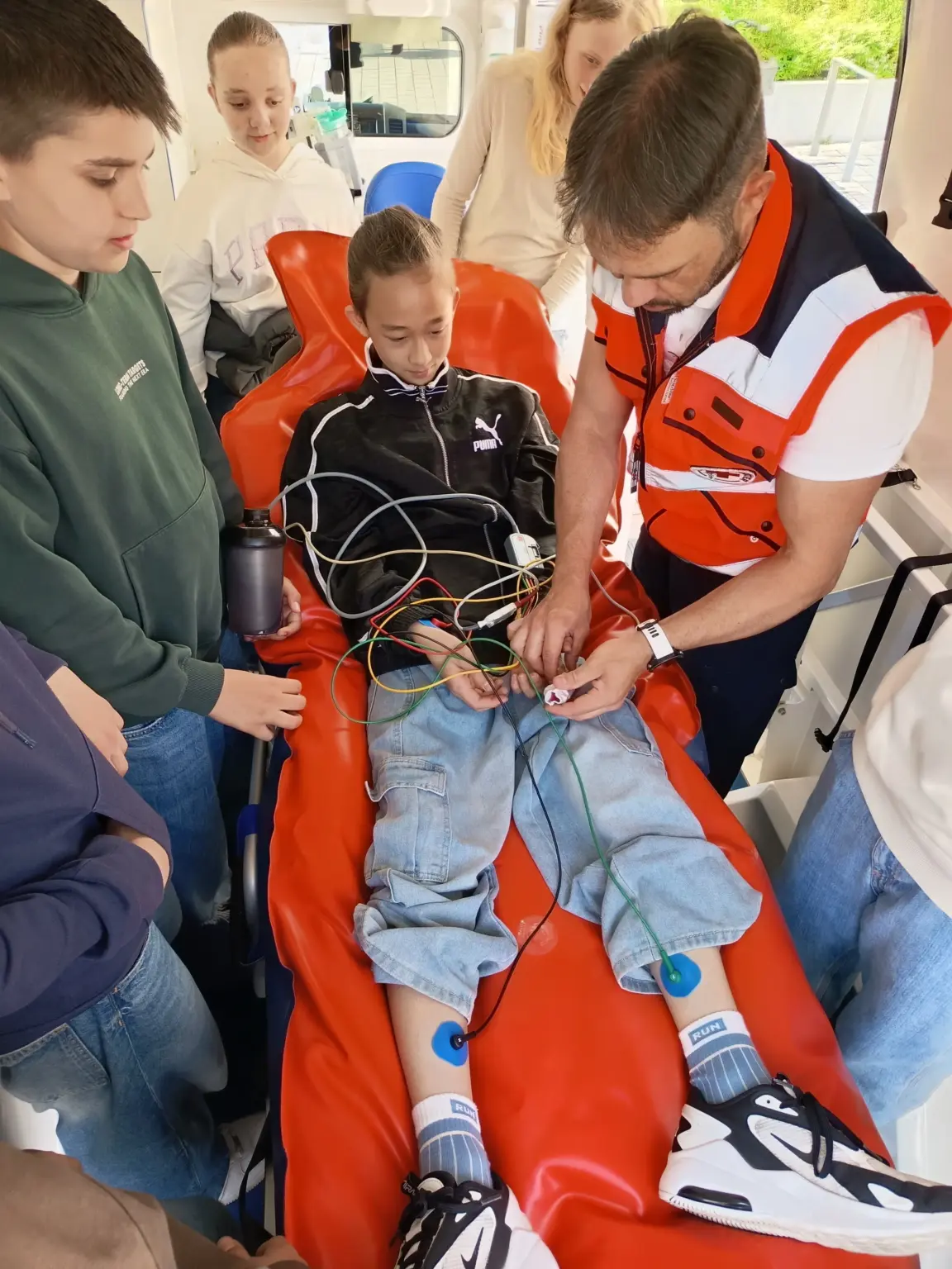 Klosterschule vom Hl Grab DRK Besuch 4
