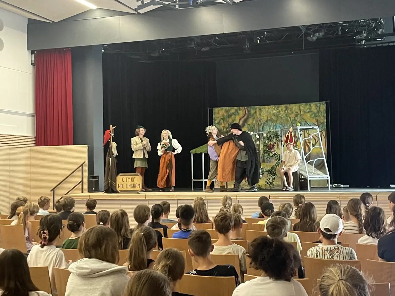 Klosterschule vom Hl Grab WhiteHorseTheatre 3