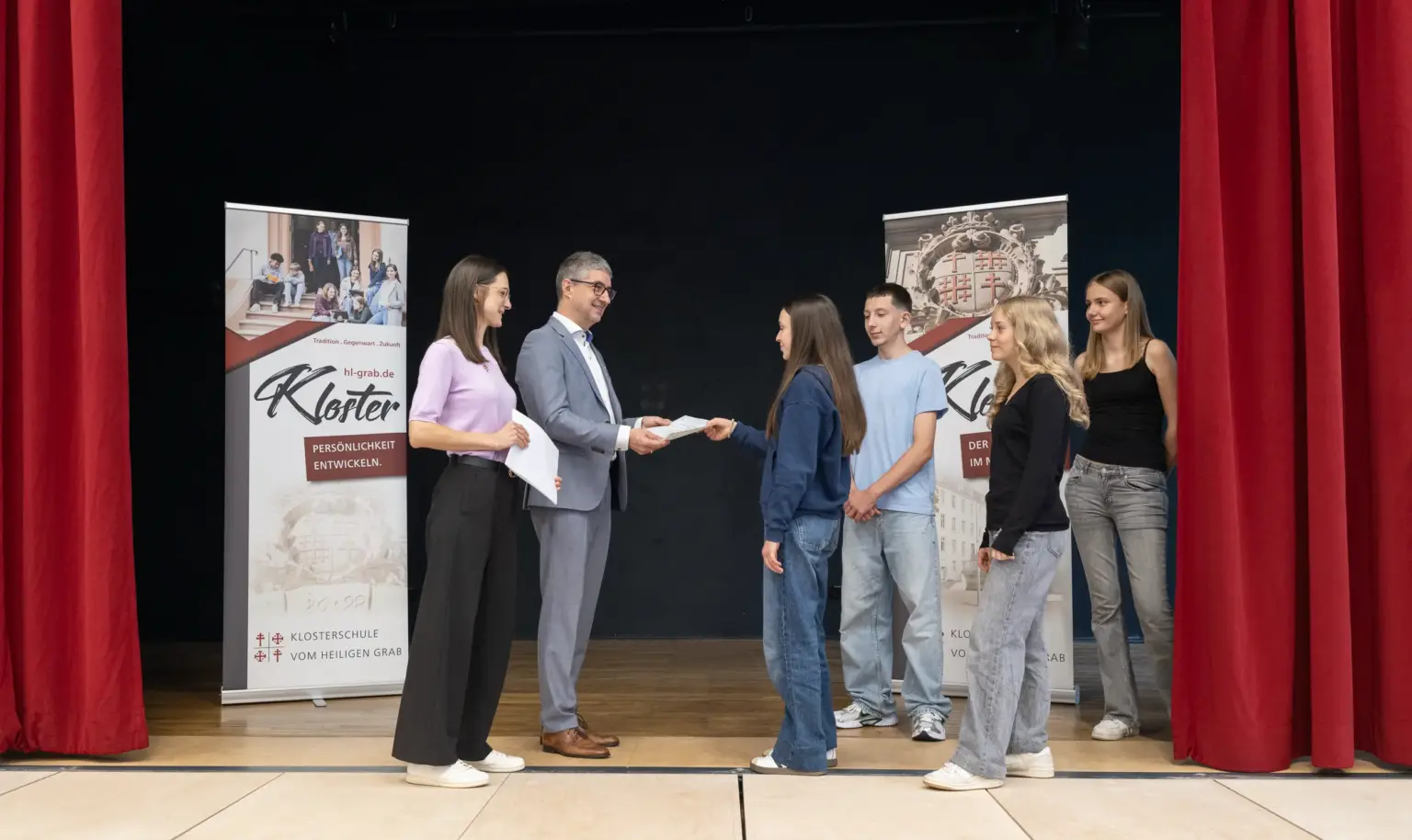 Klosterschule vom hl. Grab 5465 DELF