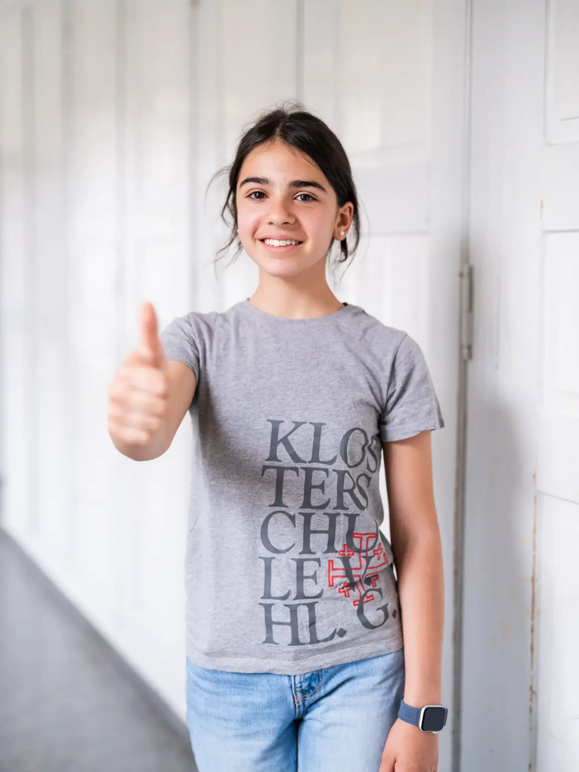 Klosterschule vom hl. Grab 5785 SuS Daumen hoch