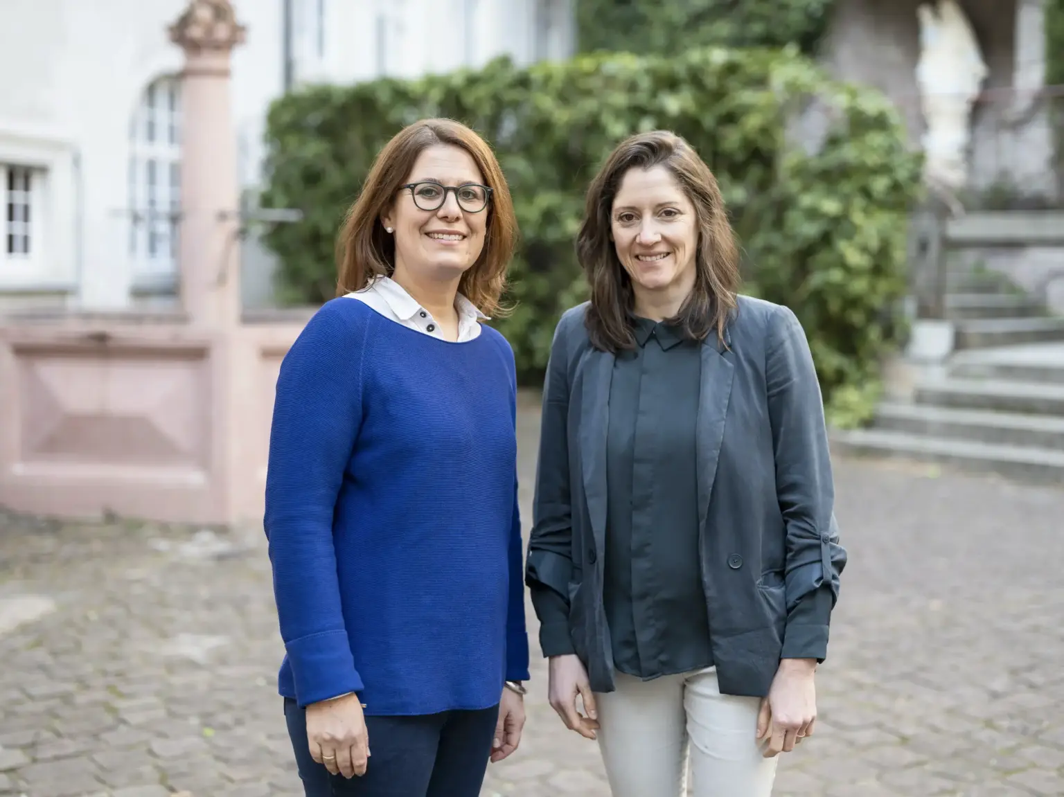 Klosterschule vom hl. Grab 9786 1 Schulleitungsteam Innenhof