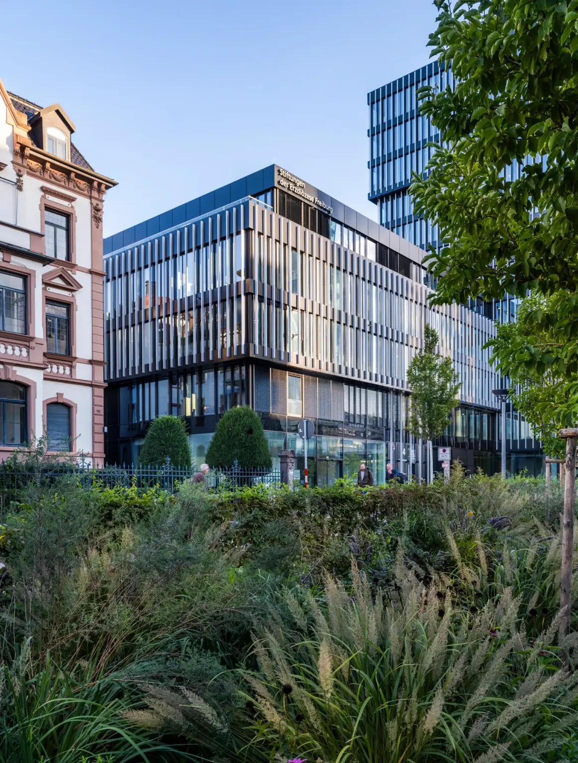 Schulstiftung Freiburg Gebaeude aussen Bismarckallee